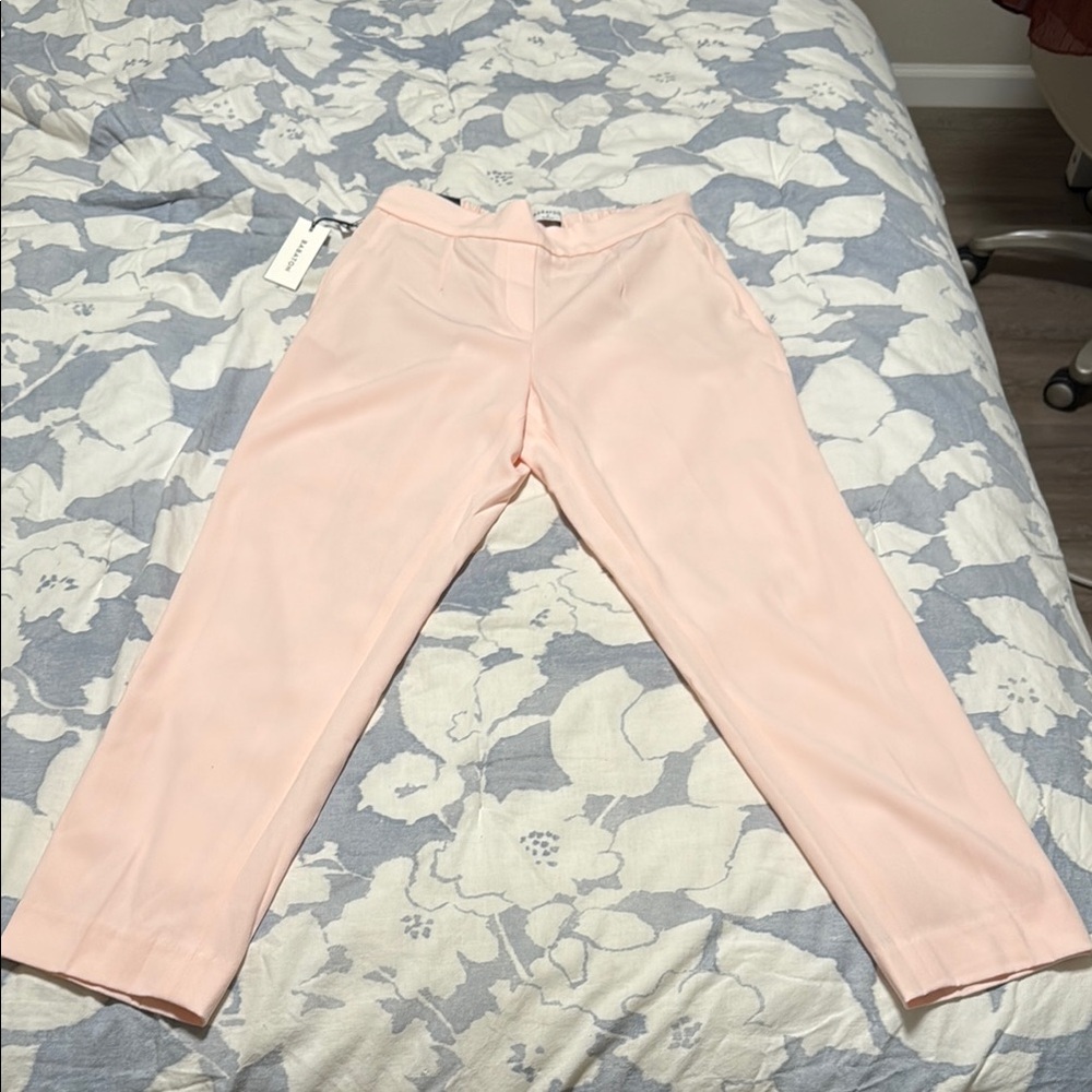 Soft blush pink Aritzia Babaton Conan pants (never worn) - size 2
